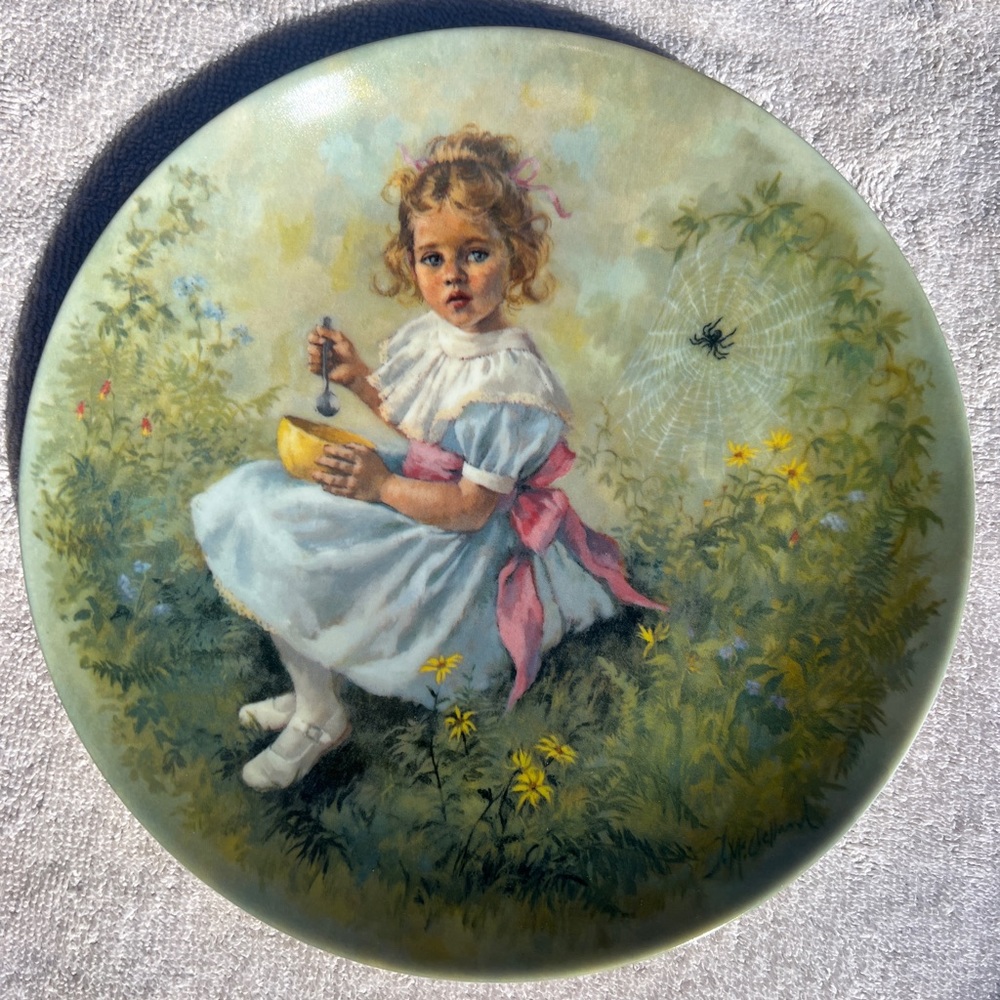 Reco Little Miss Muffet Collector Plate